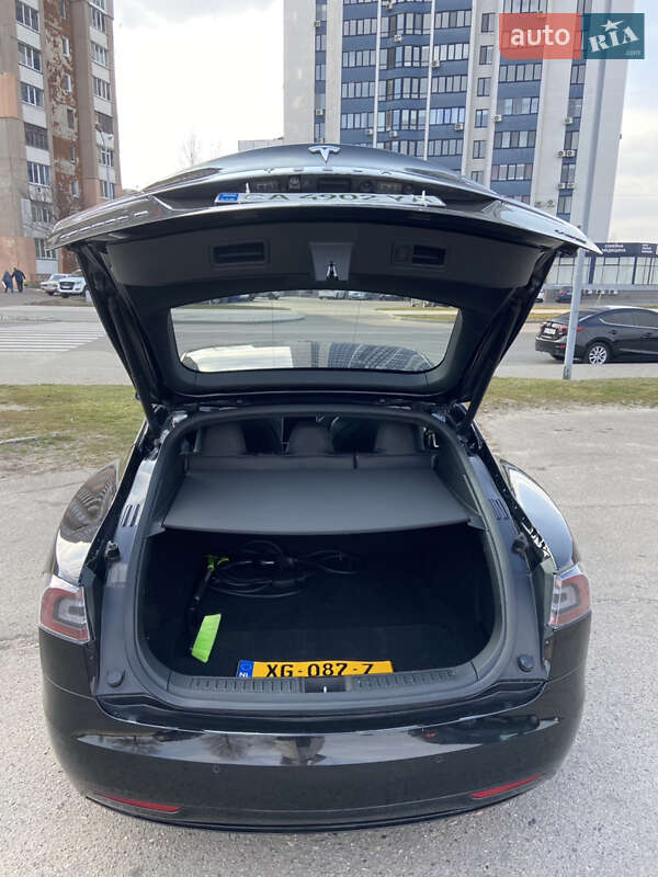 Лифтбек Tesla Model S 2018 в Черкассах фото 8 Лифтбек Tesla Model S 2018 в Черкассах