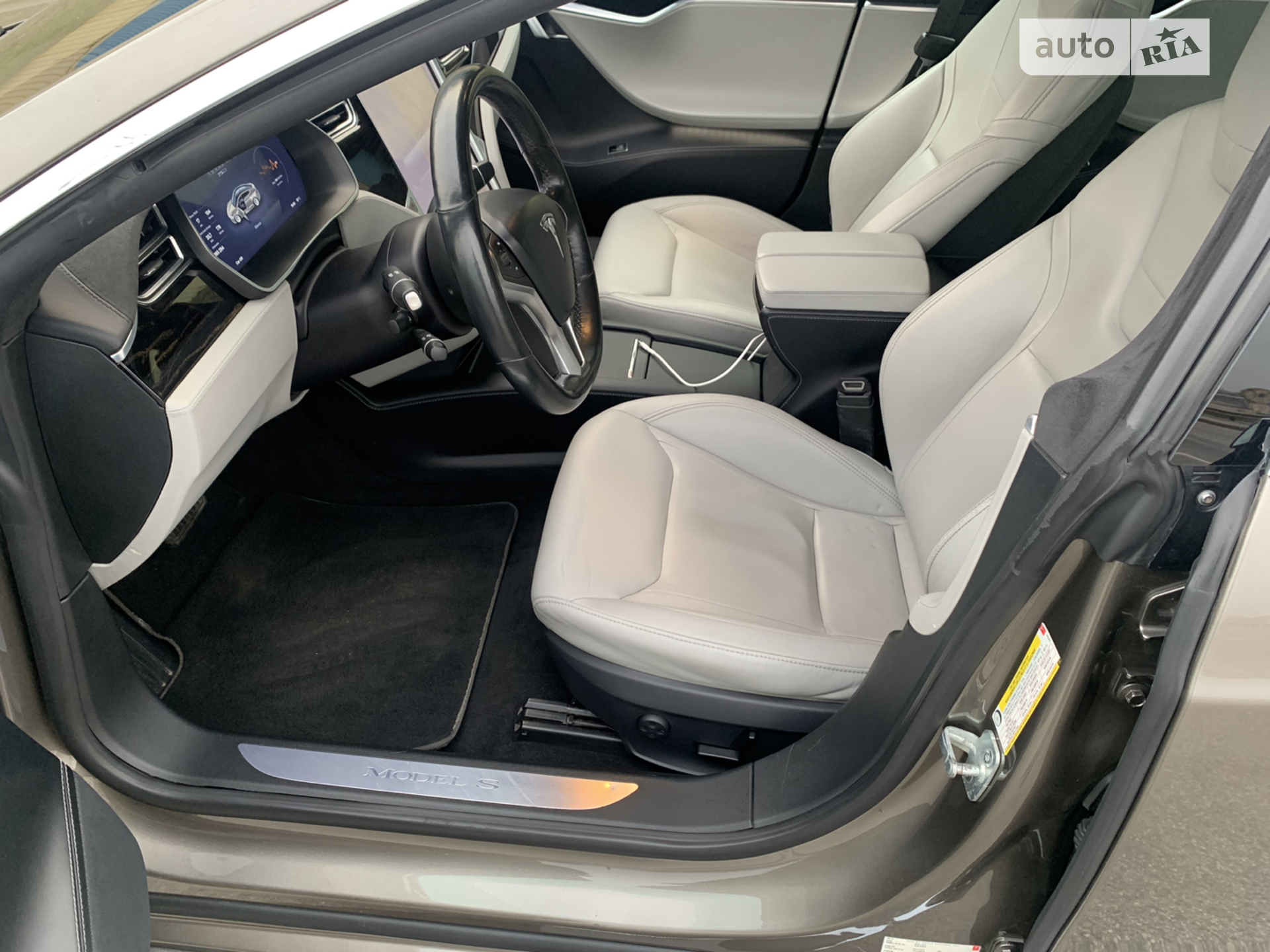 2016 Tesla Model S - мініатюра 16