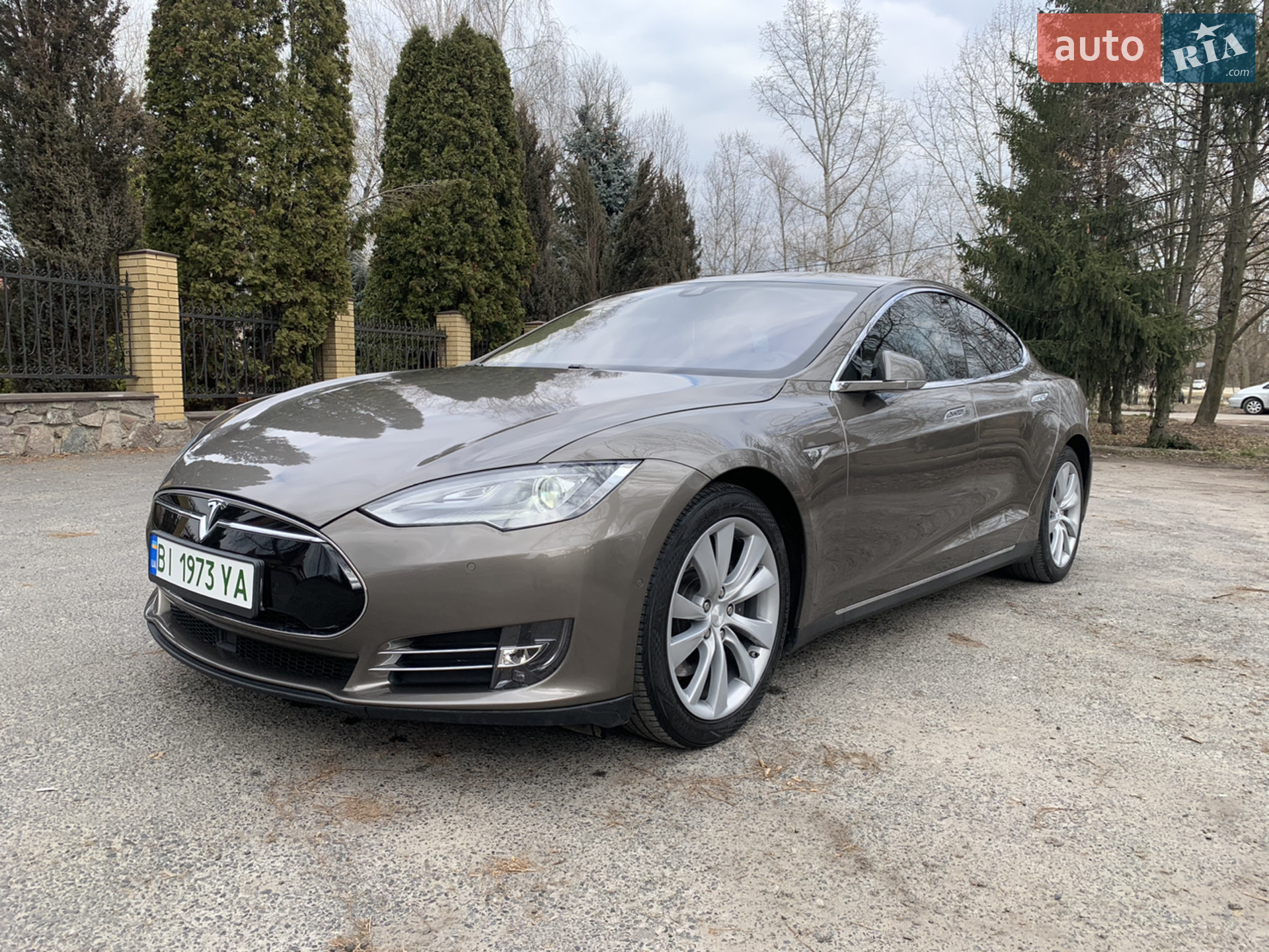 2015 Tesla Model S - фото 1