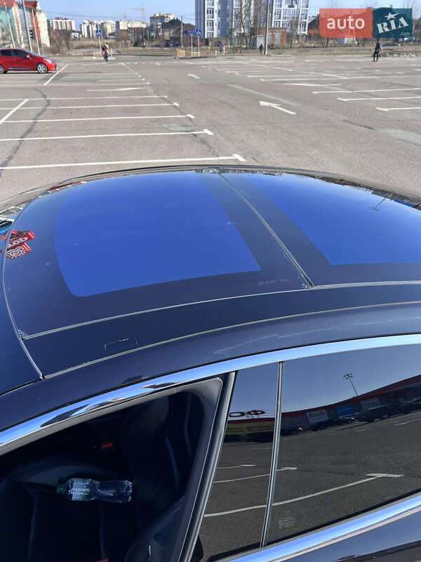 Лифтбек Tesla Model S 2015 в Ровно