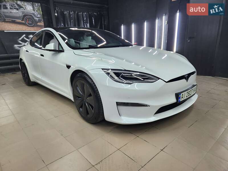 Лифтбек Tesla Model S 2021 в Киеве