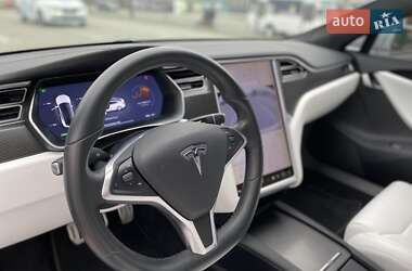 Лифтбек Tesla Model S 2017 в Киеве