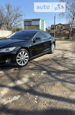 Ліфтбек Tesla Model S 2014 в Івано-Франківську