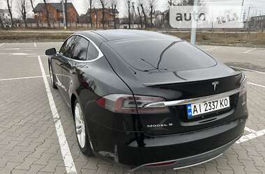 Лифтбек Tesla Model S 2014 в Вышгороде