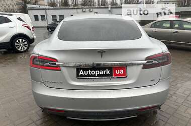 Ліфтбек Tesla Model S 2013 в Києві