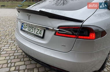 Лифтбек Tesla Model S 2017 в 