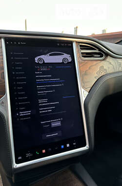 Лифтбек Tesla Model S 2017 в Киеве