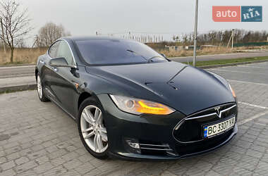 Лифтбек Tesla Model S 2014 в 