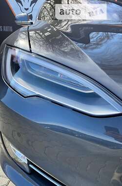 Лифтбек Tesla Model S 2018 в Хмельницком