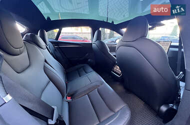 Лифтбек Tesla Model S 2021 в Днепре