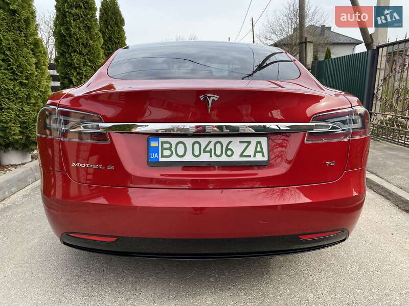 Лифтбек Tesla Model S 2017 в Тернополе