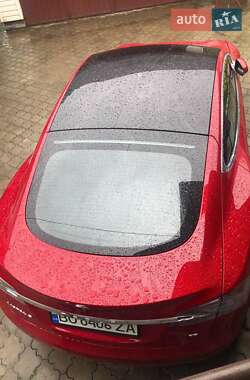 Лифтбек Tesla Model S 2017 в Любомле