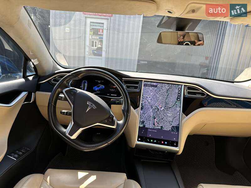 Лифтбек Tesla Model S 2017 в Кропивницком фото 13 Лифтбек Tesla Model S 2017 в Кропивницком