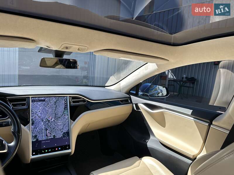 Лифтбек Tesla Model S 2017 в Кропивницком фото 14 Лифтбек Tesla Model S 2017 в Кропивницком