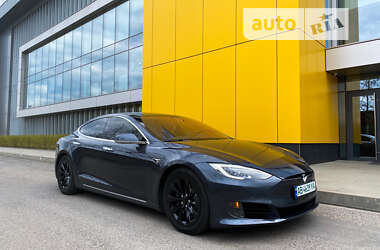 Лифтбек Tesla Model S 2017 в 