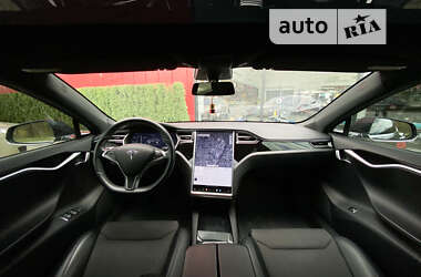 Лифтбек Tesla Model S 2017 в 