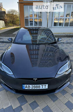 Лифтбек Tesla Model S 2020 в Виннице