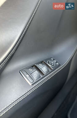 Лифтбек Tesla Model S 2018 в Буче