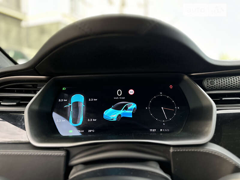Ліфтбек Tesla Model S 2018 в Львові