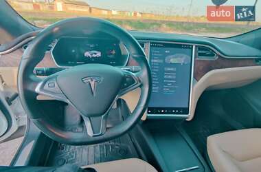 Лифтбек Tesla Model S 2016 в Чорткове