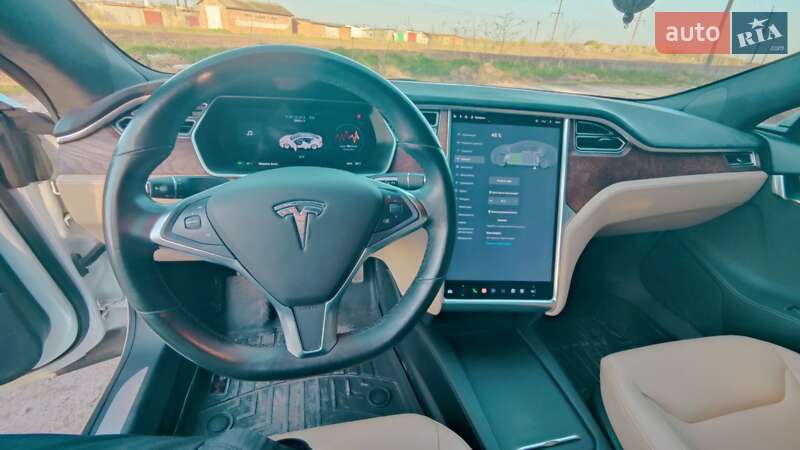 Лифтбек Tesla Model S 2016 в Чорткове фото 9 Лифтбек Tesla Model S 2016 в Чорткове