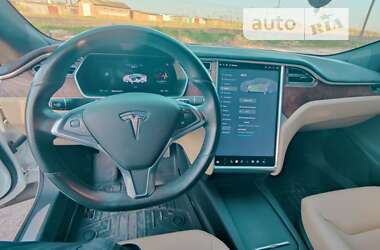Лифтбек Tesla Model S 2016 в Чорткове