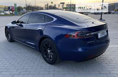 Лифтбек Tesla Model S 2018 в Львове