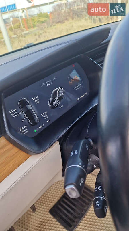 Ліфтбек Tesla Model S 2019 в Києві фото 14 Ліфтбек Tesla Model S 2019 в Києві