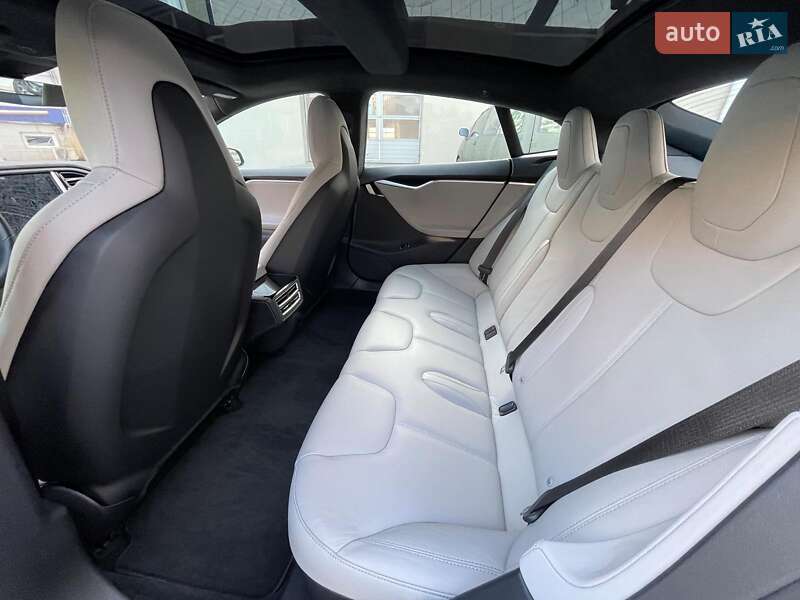 Лифтбек Tesla Model S 2015 в Одессе фото 17 Лифтбек Tesla Model S 2015 в Одессе