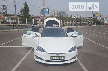 Лифтбек Tesla Model S 2018 в Одессе