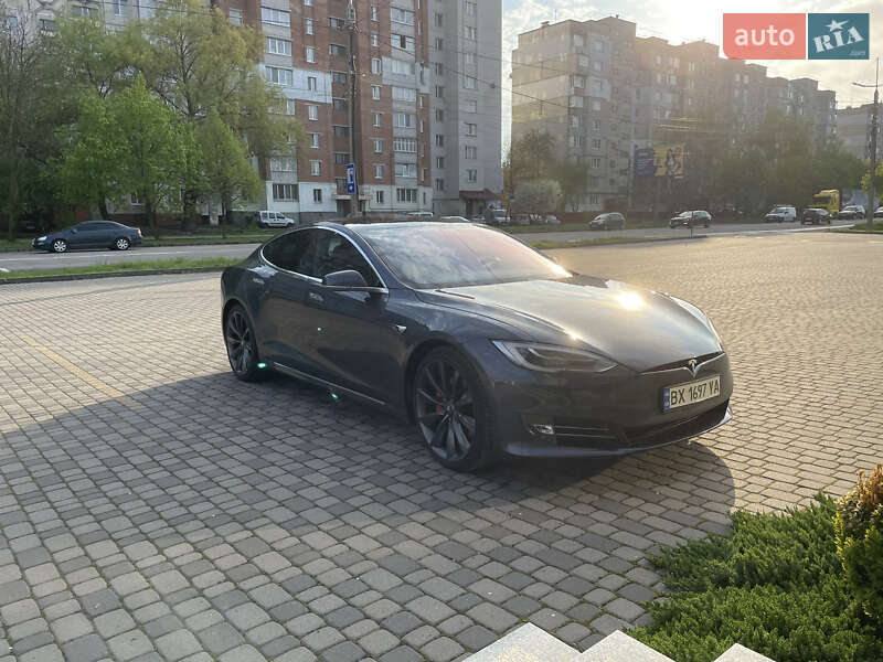 Tesla Model S 2017