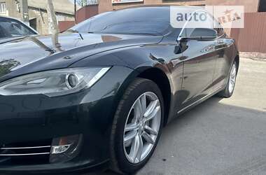 Лифтбек Tesla Model S 2013 в Днепре