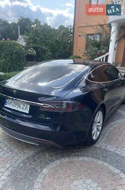 Ліфтбек Tesla Model S 2014 в Коростишеві