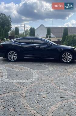 Ліфтбек Tesla Model S 2014 в Коростишеві