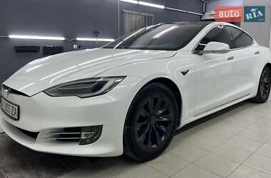 Ліфтбек Tesla Model S 2018 в Києві