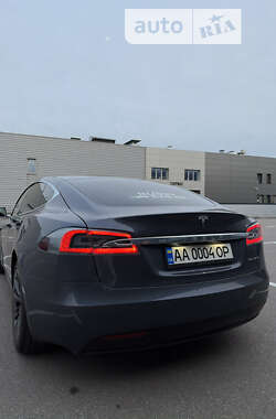 Лифтбек Tesla Model S 2020 в Киеве