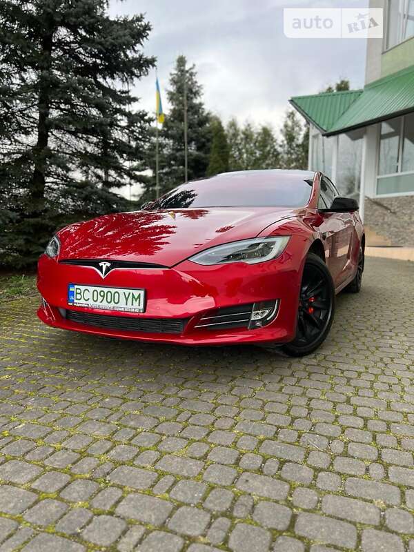 Tesla Model S 2017