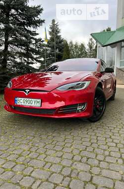 Ліфтбек Tesla Model S 2017 в 
