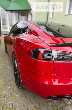 Ліфтбек Tesla Model S 2017 в 