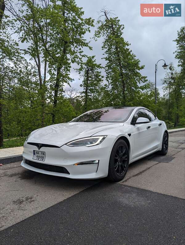 Ліфтбек Tesla Model S 2021 в Києві