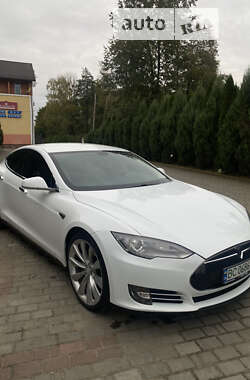 Лифтбек Tesla Model S 2012 в Львове