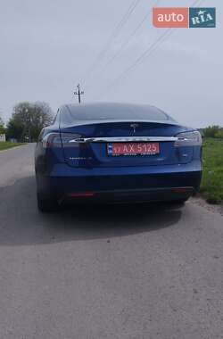 Лифтбек Tesla Model S 2016 в Полтаве фото 4 Лифтбек Tesla Model S 2016 в Полтаве