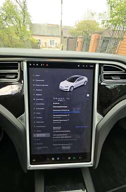 Лифтбек Tesla Model S 2018 в Львове