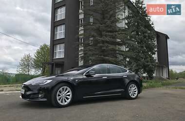 Ліфтбек Tesla Model S 2018 в Калуші