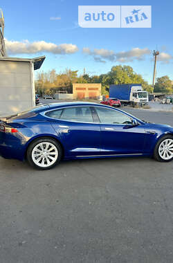 Ліфтбек Tesla Model S 2017 в Одесі
