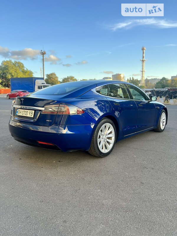 Ліфтбек Tesla Model S 2017 в Одесі