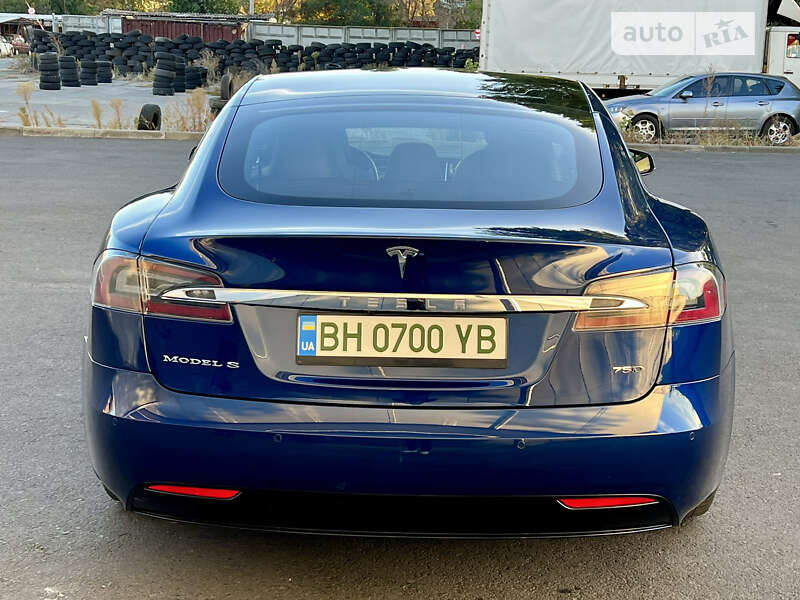 Ліфтбек Tesla Model S 2017 в Одесі