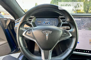 Ліфтбек Tesla Model S 2017 в Одесі