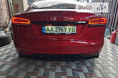 Лифтбек Tesla Model S 2022 в Киеве
