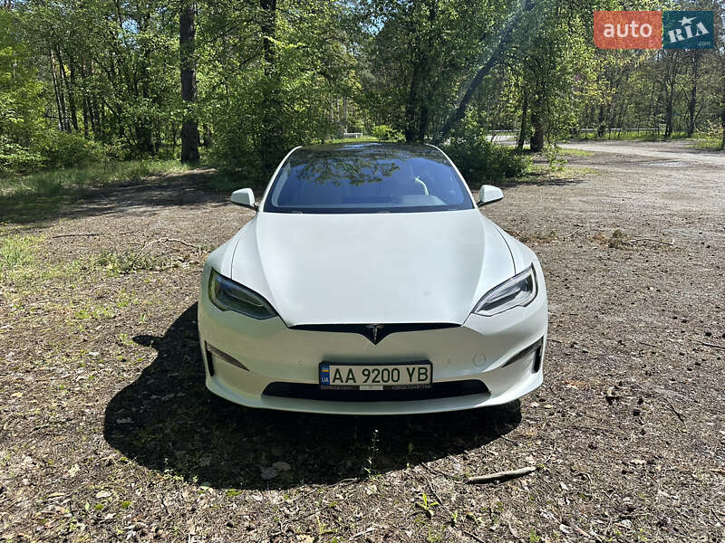 Лифтбек Tesla Model S 2021 в Киеве